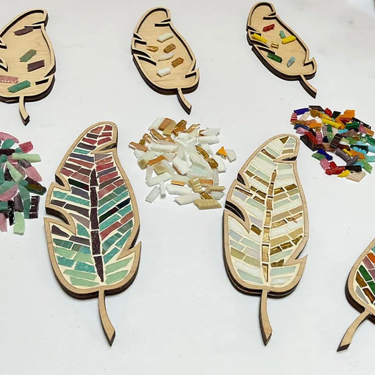 Roedax Craft Kits for Adults Porcelain Tile Mixed Colour Mosaic Leaf Kit for Kids and Adults Creative DIY Colourful Home Decoration Painting Art Roedax