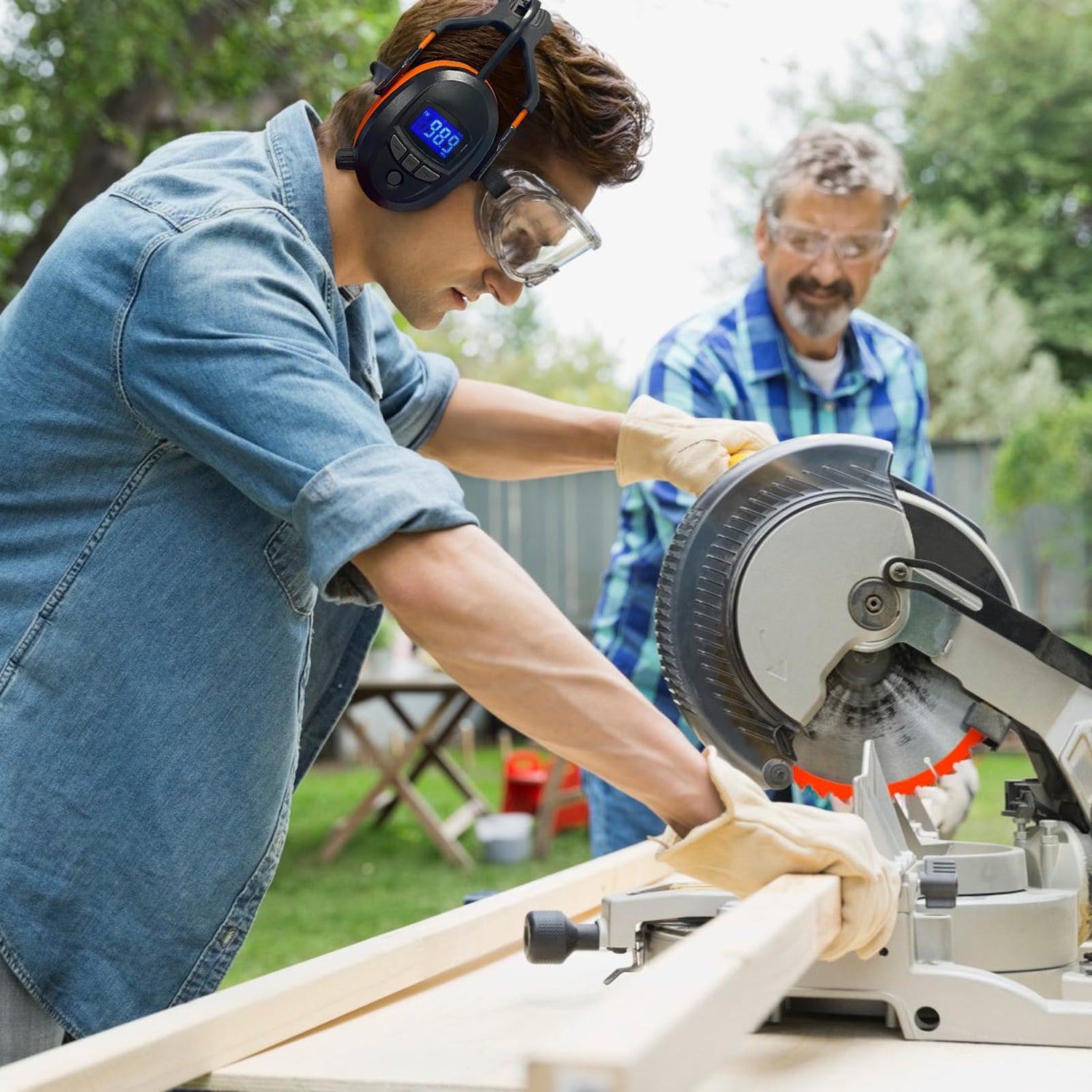 Gardtech Hearing Protection with Bluetooth, FM Radio Earmuffs, NRR 29dB Hearing Protection Headphones Noise Cancelling Headphones with MP3 for Mowing Gardtech