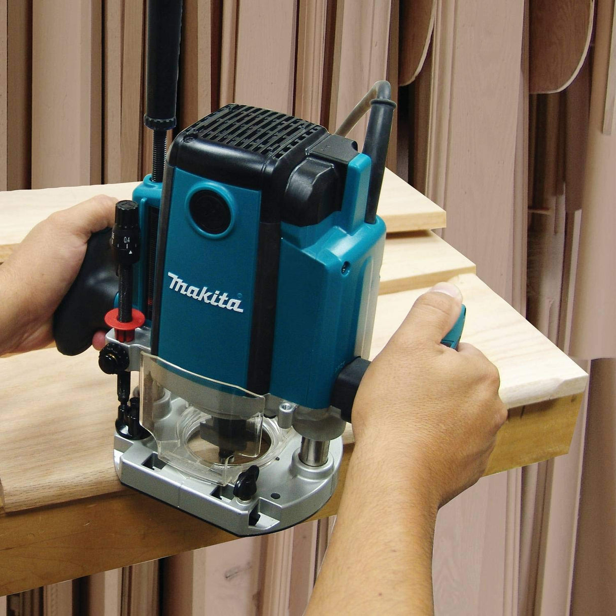 Makita RP1800 3-1/4 HP* Plunge Router Makita