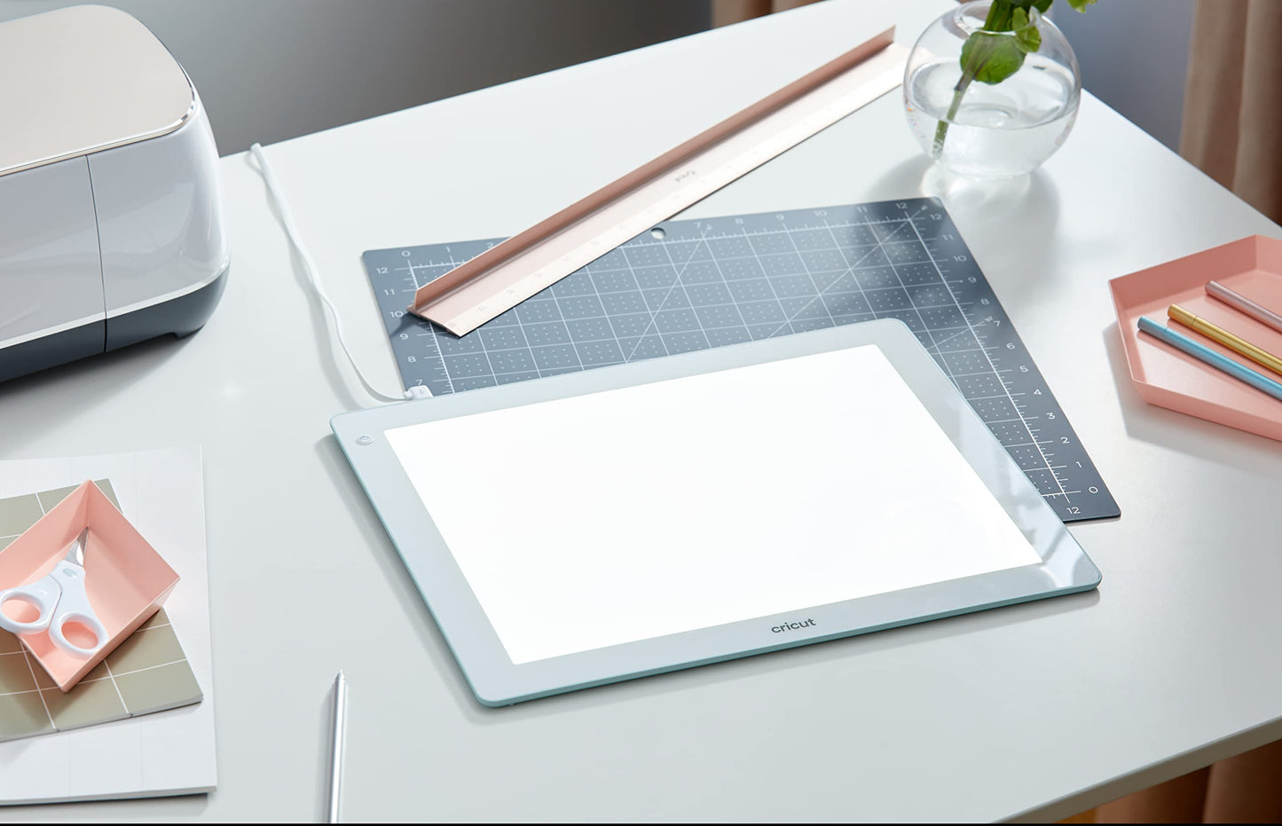 Cricut BrightPad Go(29.2 cm x 22.8 cm),Flexible LED Light,Five Brightness Settings Up to 4200 Lumens,Cordless and Portable Drawing Light Pad for - WoodArtSupply