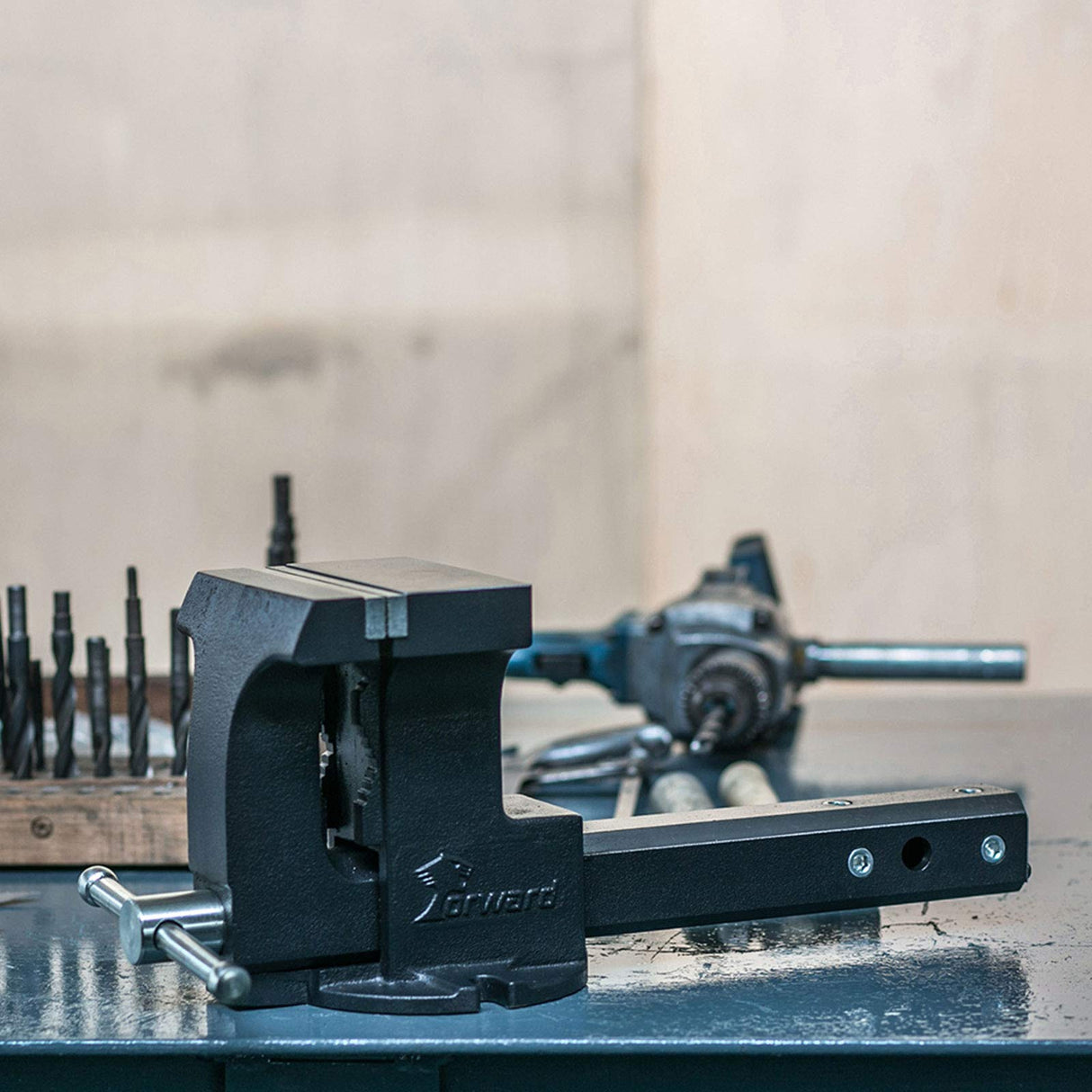 Forward 1705A 6-Inch Hitch Vise Truck Bench Vise Mount Trailer Fits 2" Hitch Receiver Forward