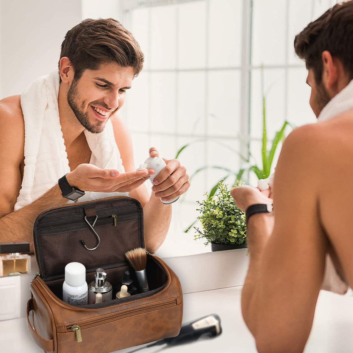 Personalized Leather Toiletry Bag For Men with Hook, Groomsmen Gifts Travel Bag Laser Engraved Name Monogram Leather Gift Anniversary Gift For Him Bleggeit