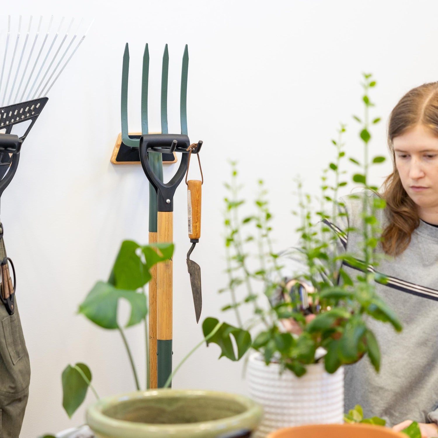 StoreYourBoard Tool Max Single Storage Rack, Solid Wood and Steel, Holds 50 lbs, Wall Mount Home and Garage Hook Organizer and Hanger, Small StoreYourBoard