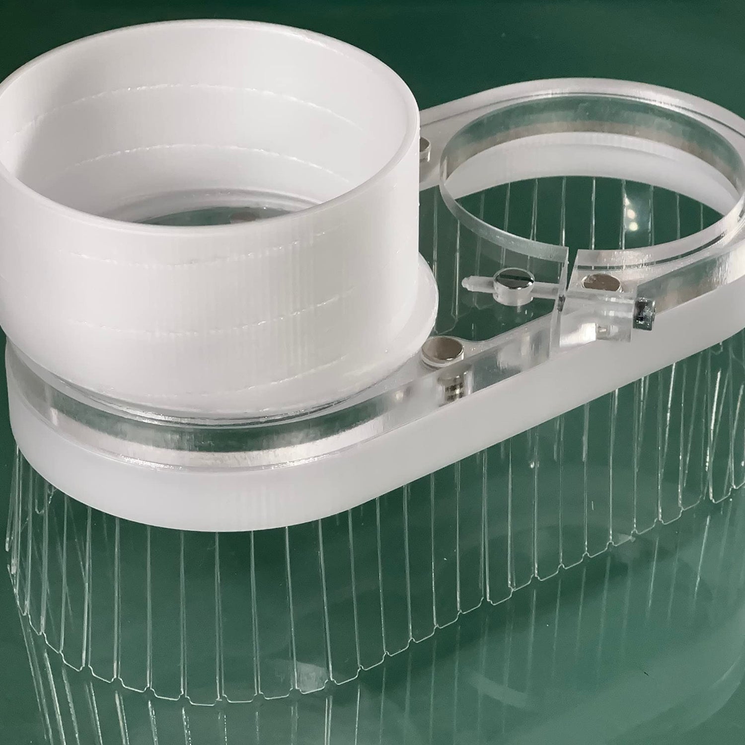 Clear Dust boot/shoe for CNC milling machine - 80mm router body diameter - 4" vacuum port Generic