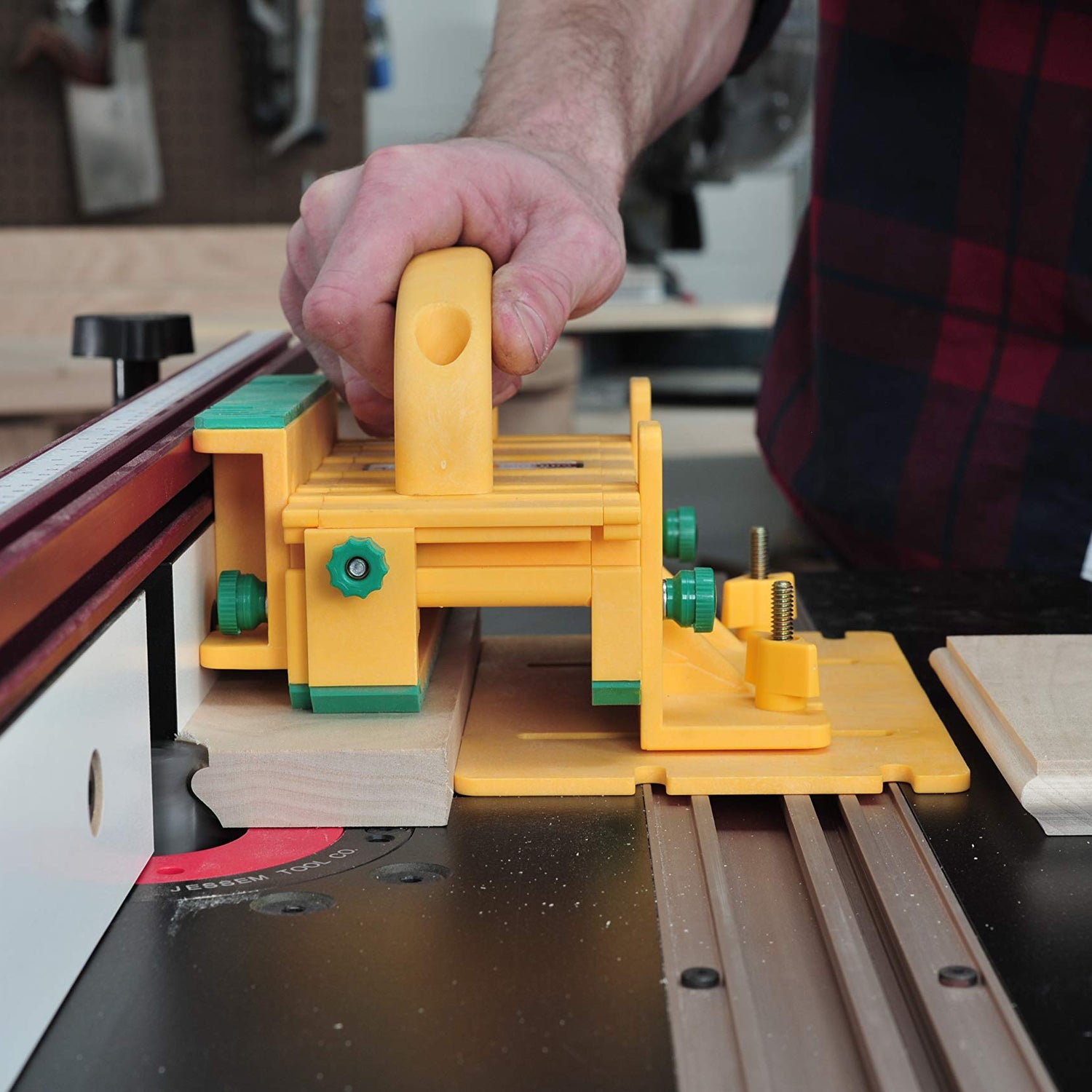 MICROJIG GRR-RIPPER GR-200+GRP-11G Gripper Tm 200 Advanced System With 1/8 Leg, Green MICRO JIG