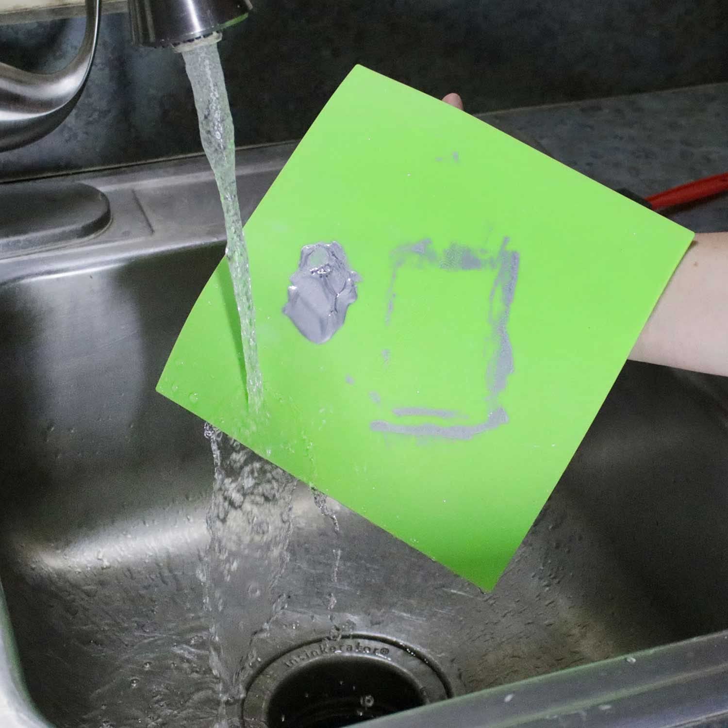 Surebonder Silicone Pad for Hot Glue Gun Projects, Flexible & Heat Resistant Surface For Easy Cleanup Or Use for Tracing Projects, Size: 8" x 8" Surebonder