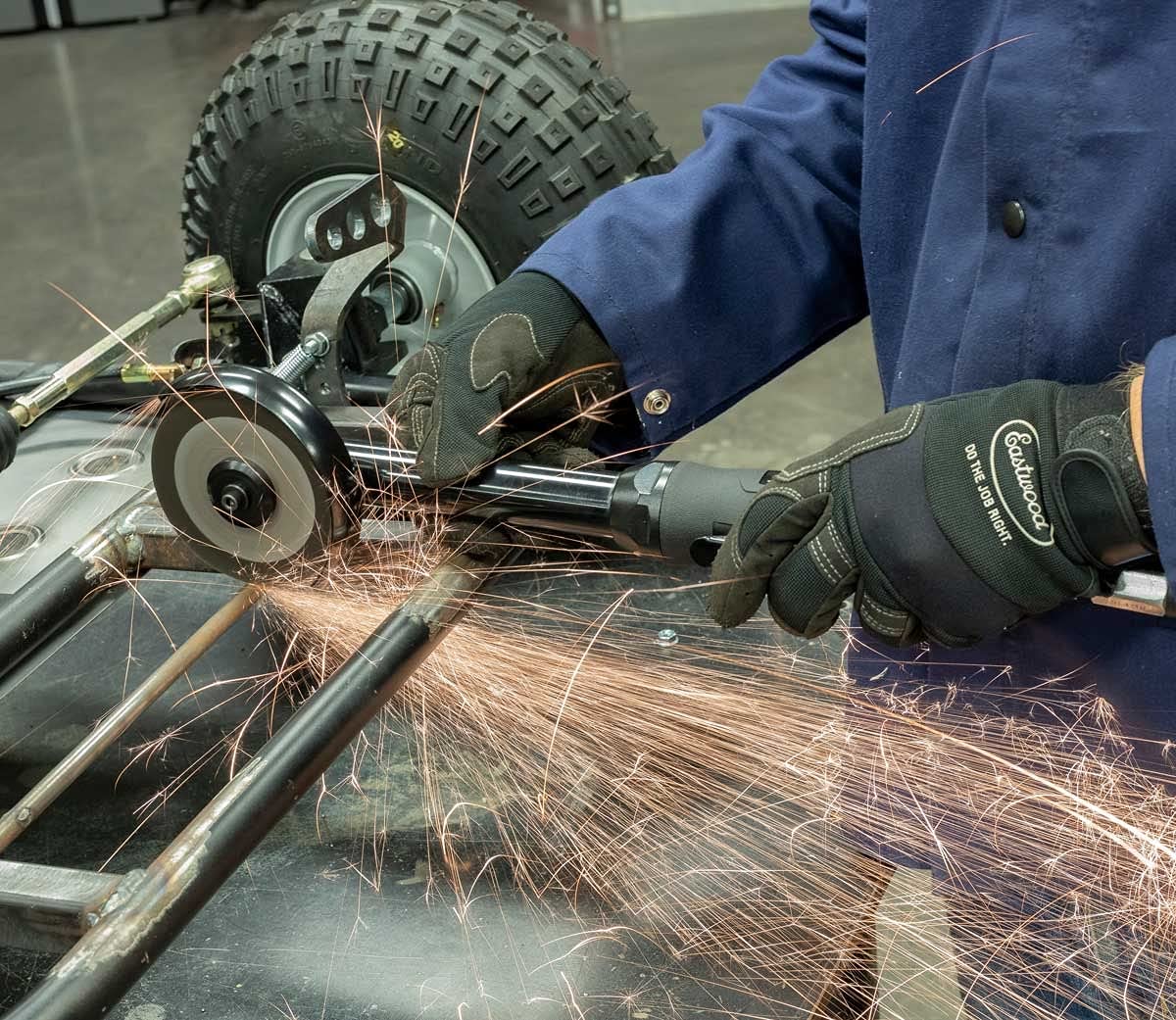 Eastwood 4 in. Low Profile Forward/Reverse Air Cut Off Tool 11,000 RPM Eastwood