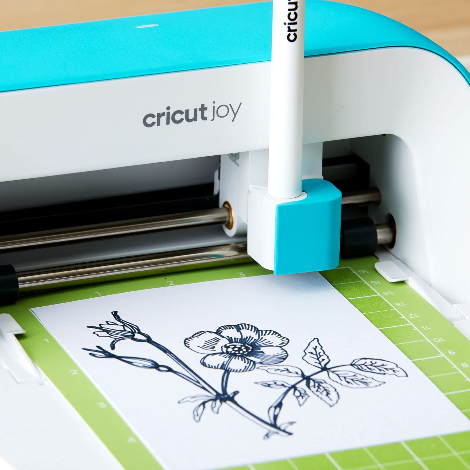 Cricut Joy StandardGrip Mat 4.5" x 6.5" Reusable Cutting Mat for Crafts with Protective Film, Use with Cardstock, Iron On, Vinyl and More, Compatible Cricut