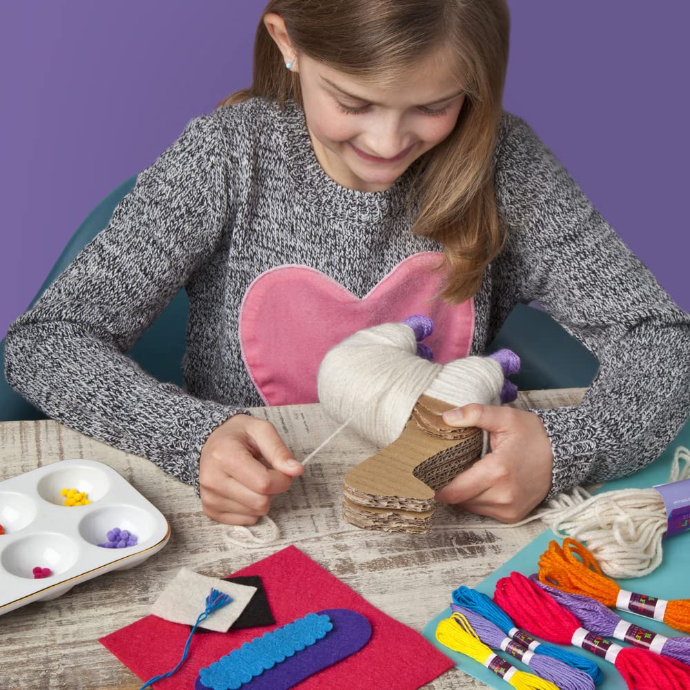 Craft-tastic – Yarn Llama Kit – Craft Kit Makes 1 Yarn-Wrapped Llama Craft-tastic