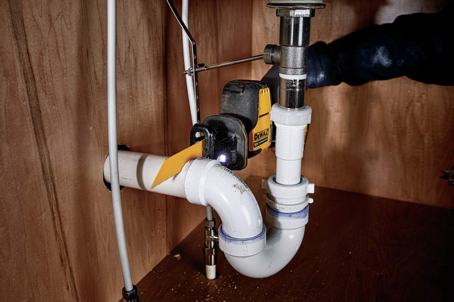 DEWALT XTREME 12V MAX* Reciprocating Saw, One-Handed, Cordless Kit (DCS312G1) DEWALT