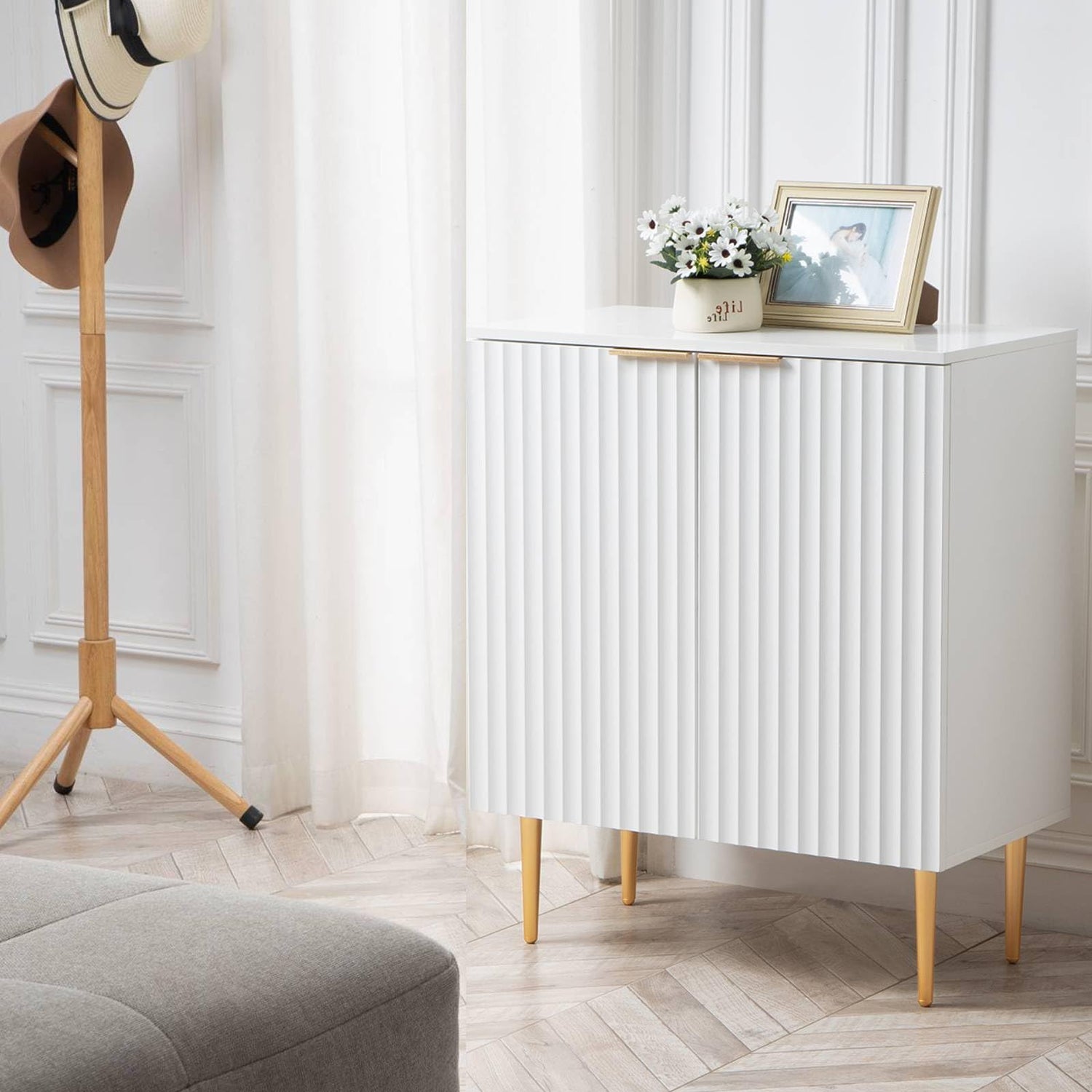 SICOTAS Fluted White Storage Cabinet, Wood Sideboard Buffet Cabinet with Spray-Painted Finish, Multifunctional Console Table with Storage Credenza SICOTAS