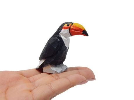 Selsela Toucan Bird Figurine Statue Tropical Yellow Beak Decor Miniature Sculpture Art Wood Carving Selsela