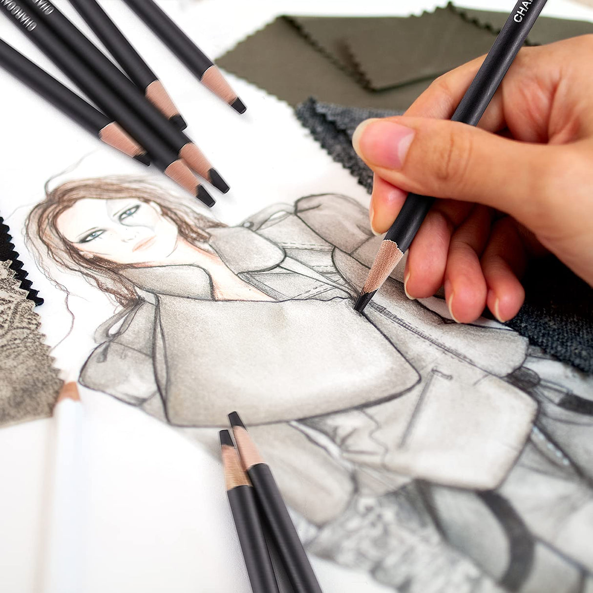 PANDAFLY Professional Charcoal Pencils Drawing Set - 8 Pieces Super Soft, Soft, Medium and Hard Charcoal Pencils for Drawing, Sketching, Shading, PANDAFLY