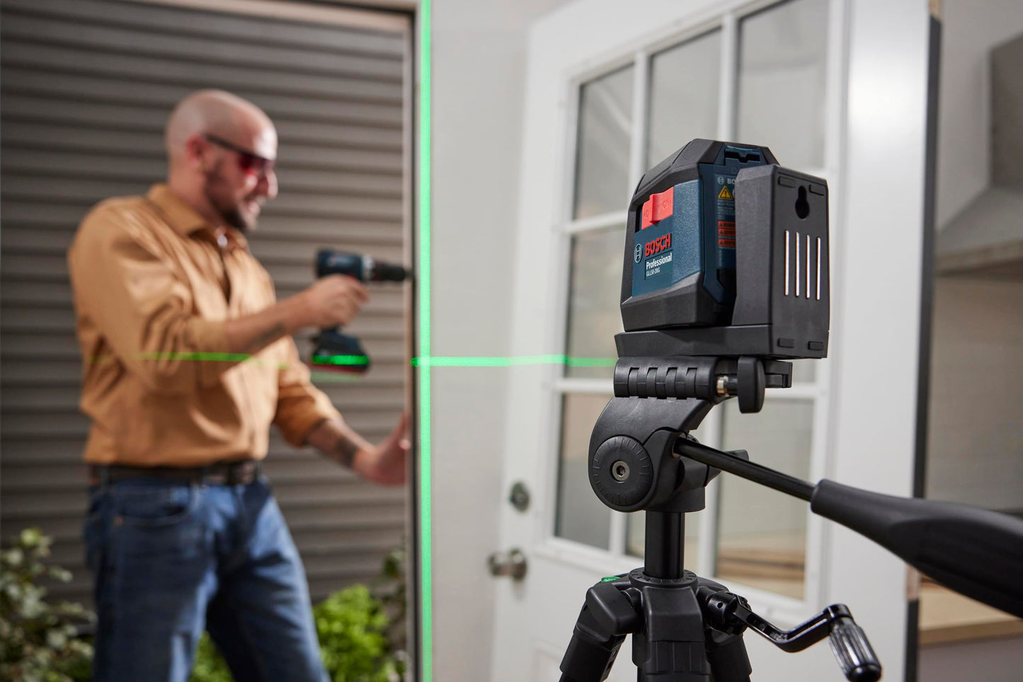 Bosch GLL50-20G 65ft Green-Beam Cross-Line Laser with VisiMax Technology, Self-Leveling, with Magnetic Mount - WoodArtSupply