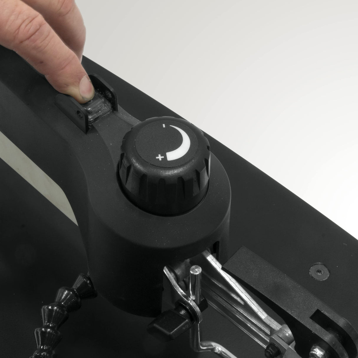 JET 18-Inch Scroll Saw, 1Ph 120V (JWSS-18B) Jet