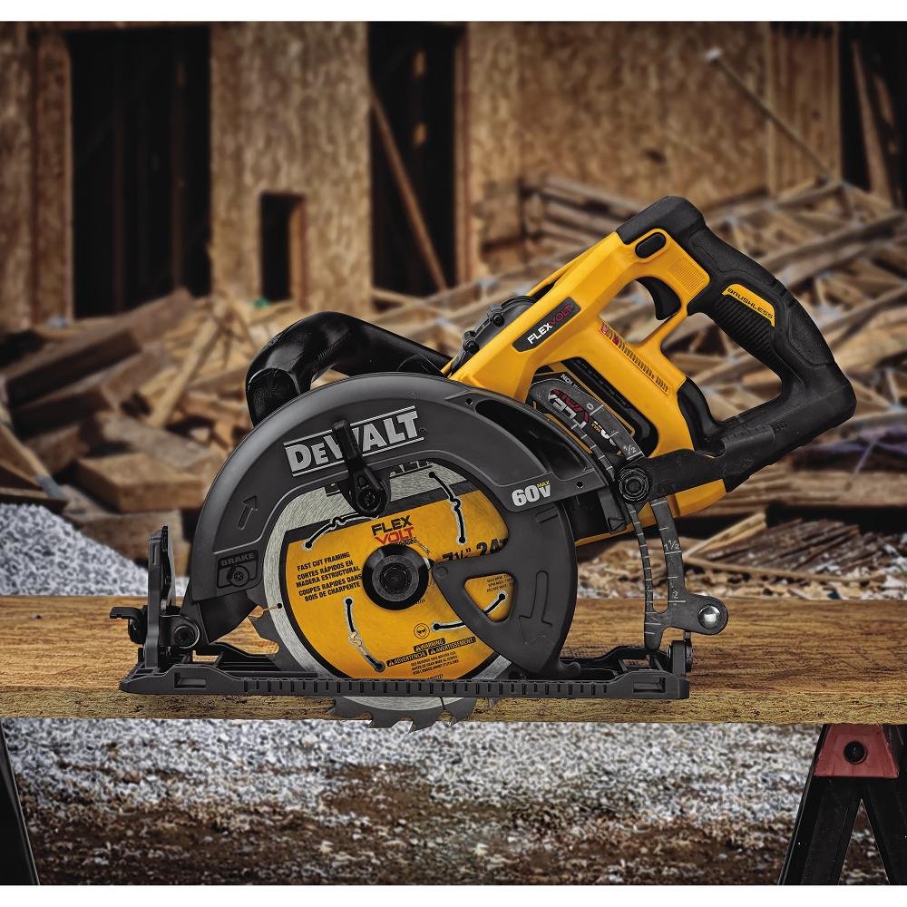 DEWALT FLEXVOLT 60V MAX* Circular Saw Kit, 7-1/4-Inch, Worm Style, 9.0Ah Battery (DCS577X1) DEWALT