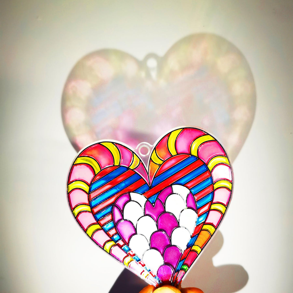 28 Sets Heart Suncatchers for Windows Valentine's Day Suncatcher Craft Kits DIY Window Paint Art Heart Sun Catchers for Classroom Art Craft Mother's Ayhuhra