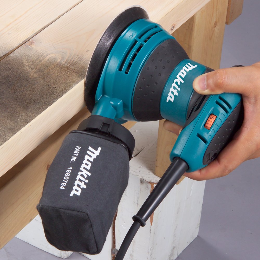 Makita BO5031K 5" Random Orbit Sander, variable speed, with Tool Case Makita