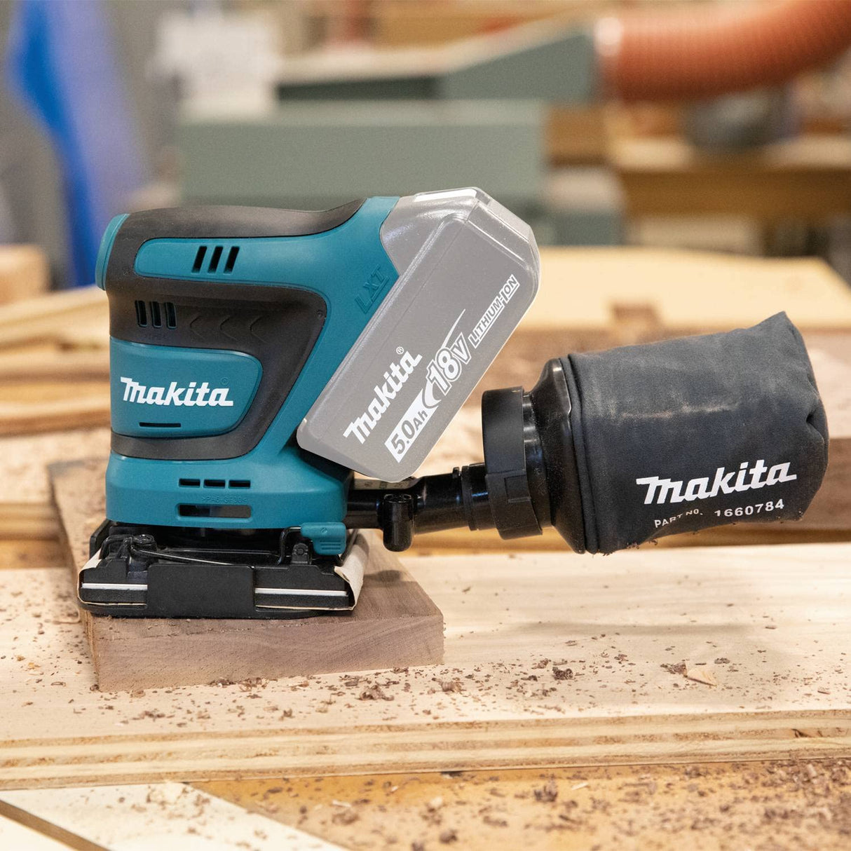 Makita XOB02Z 18V LXT® Lithium-Ion Cordless 1/4 Sheet Finishing Sander, Tool Only Makita