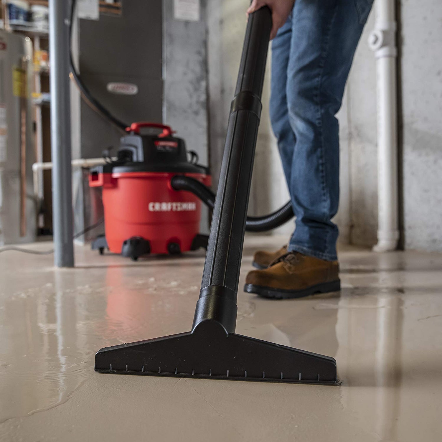 CRAFTSMAN CMXEVBE17595 16 Gallon 6.5 Peak HP Wet/Dry Vac, Heavy-Duty Shop Vacuum with Attachments Craftsman