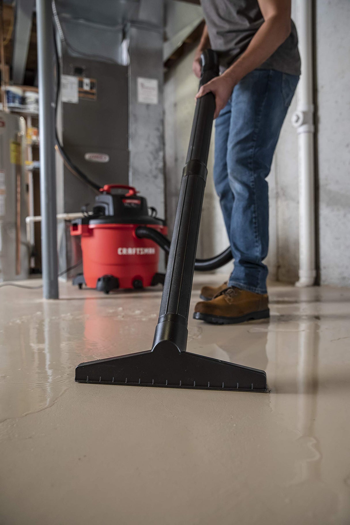 CRAFTSMAN CMXEVBE17595 16 Gallon 6.5 Peak HP Wet/Dry Vac, Heavy-Duty Shop Vacuum with Attachments Craftsman