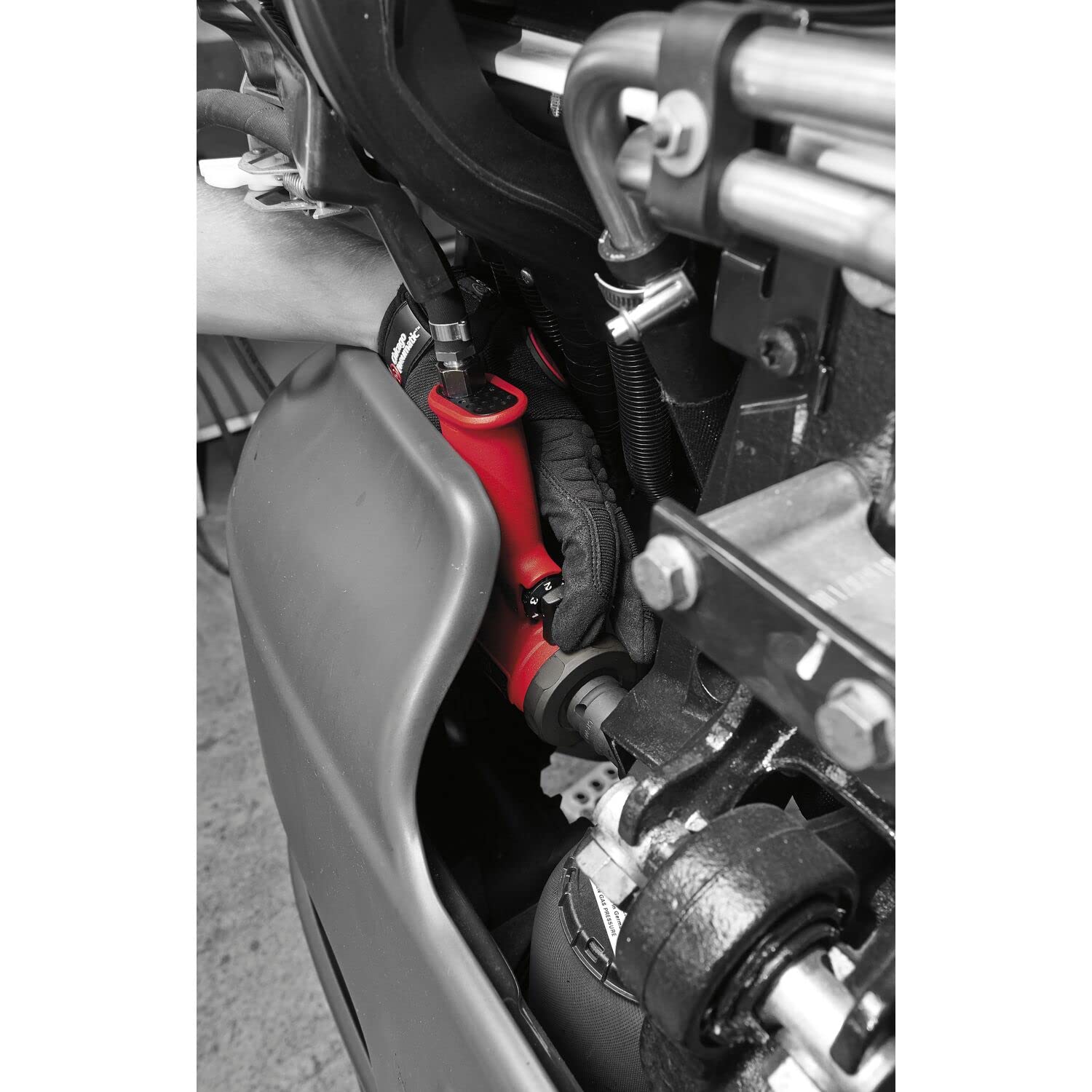 Chicago Pneumatic CP7732 1/2 Inch Air Impact Wrench, Steel Front Cover, Aluminum Body, Jumbo Hammer, One-Hand Operation, Max Torque Output 450 ft-lbs Chicago Pneumatic