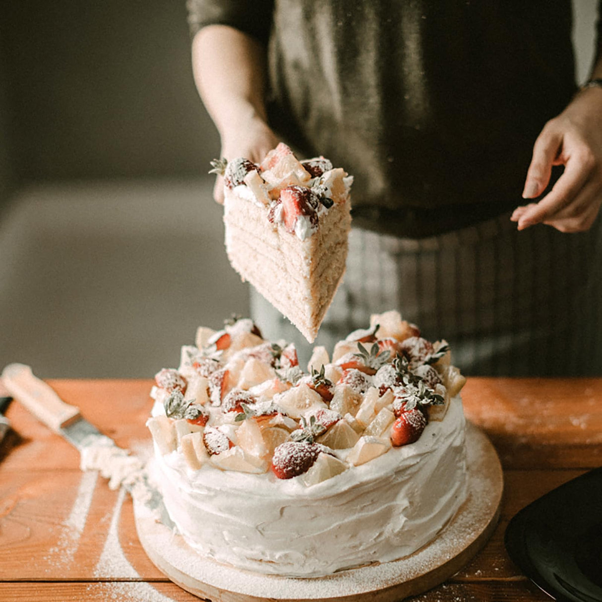 Nicunom 2 Pack Large Wood Slab Serving Board, 9"-10"/11"-12" Wood Cheese Server Round Cutting Board, Wood Slices for Table Centerpieces Nicunom