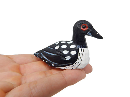 Selsela Common Loon Wooden Figurine Small Animal Garden Statue Carving Decoration Small Animals - WoodArtSupply