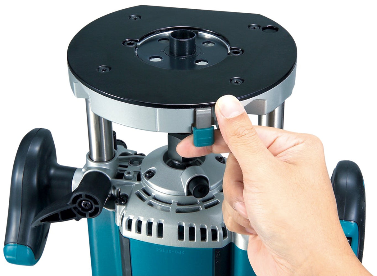 Makita RP1800 3-1/4 HP* Plunge Router Makita