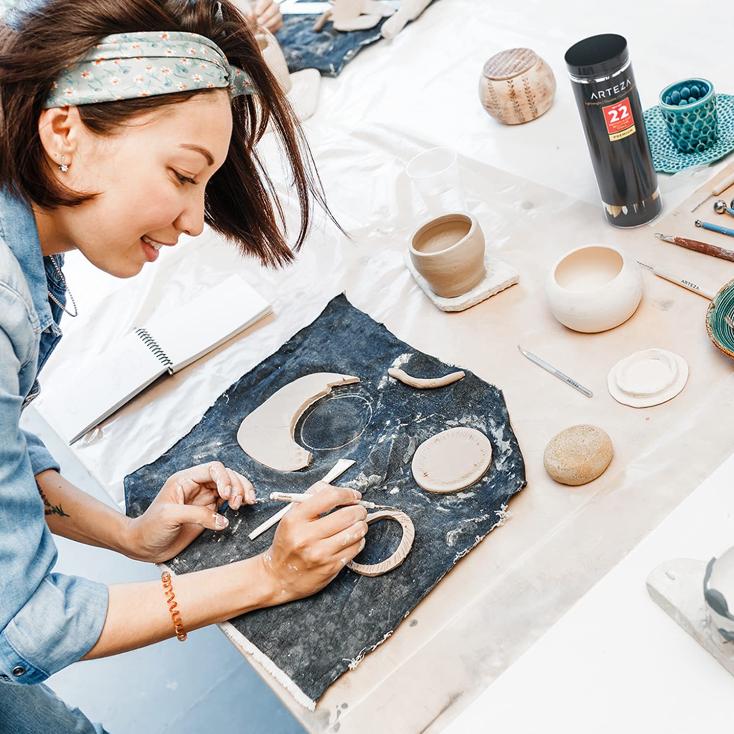 ARTEZA Pottery Tools & Clay Sculpting Tools, Set of 22 Pieces in PET Storage Tube, for Clay, Pottery, Ceramics Artwork & Holiday Crafts ARTEZA