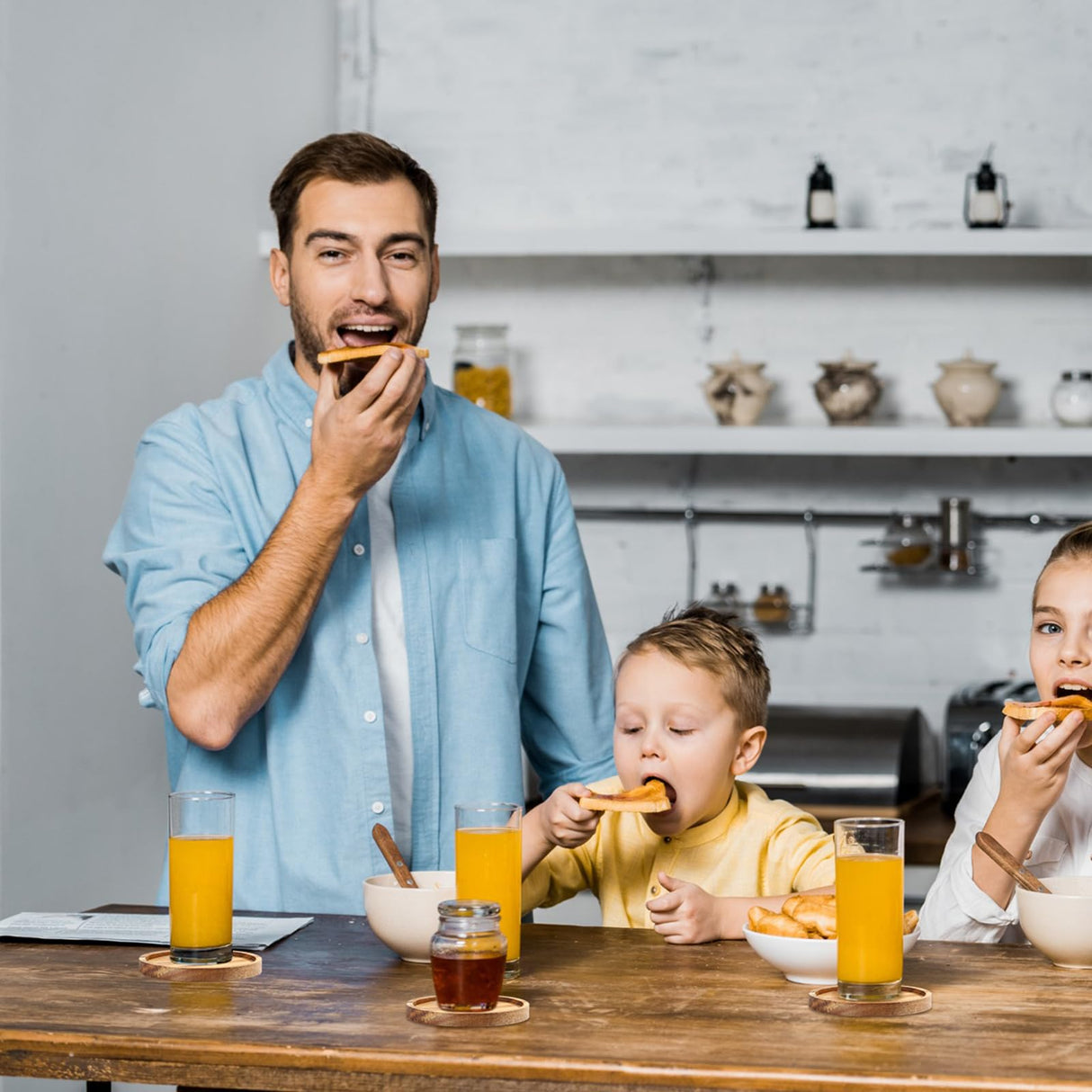 Zhehao 16 Pcs Acacia Round Wood Coasters 4 Inch Wooden Drink Coasters Bulk Stackable Reusable Coasters for Coffee Table Protection Housewarming Gifts Zhehao