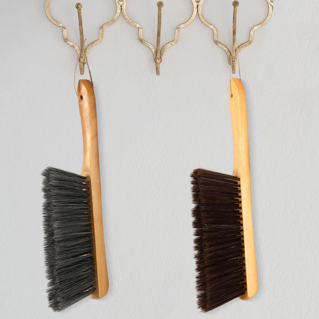 2 Pieces Wooden Bench Brushes Fireplace Brush Horse Hair Bench Brush Soft Bristles Long Wood Handle Dust Brush for Hearth Tidy Car Home Workshop Patelai