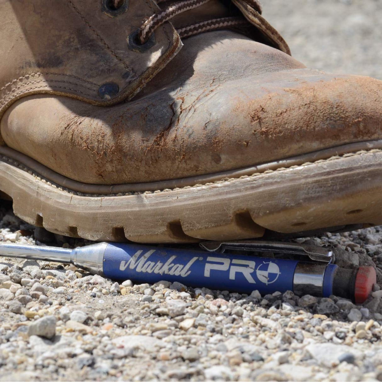 Markal 96270 - Markal PRO- Carpenter Mechanical Pencil with 1 Graphite Lead, Built-in Sharpener, 1 Click Advance, Heavy Duty Metal Barrel & Extended Markal