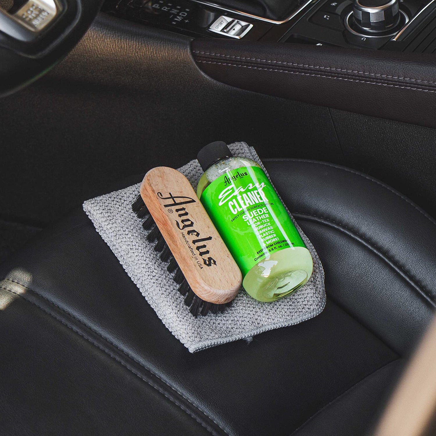 Angelus Easy Cleaner Kit - Sneaker Cleaning Kit | Premium Shoe Cleaner, Brush, and Microfiber Towel | Safe on all Fabrics - Made in USA - 8.6oz Angelus