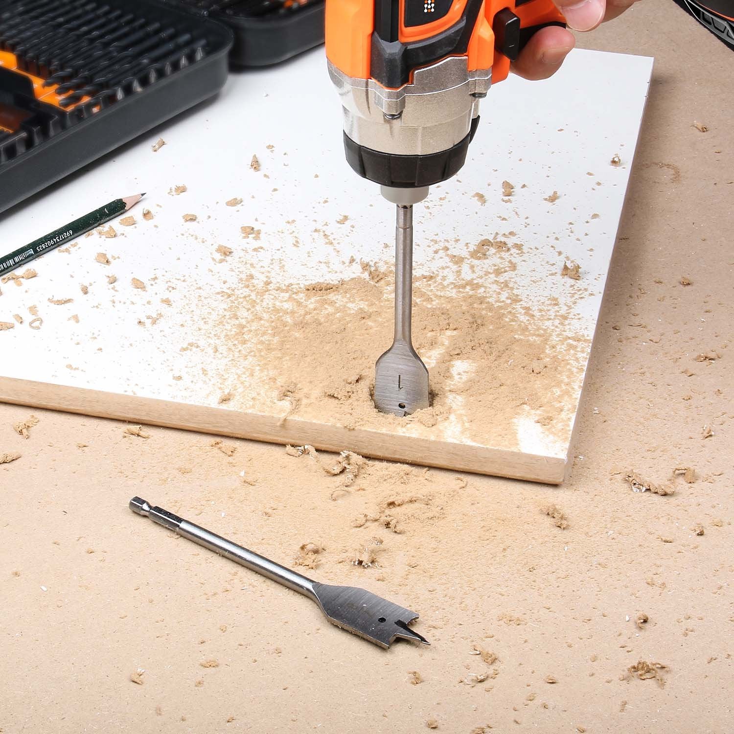 EnerTwist Drill Bit Set, 246-Pieces Drill Bits and Driver Set for Wood Metal Cement Drilling and Screw Driving, Full Combo Kit Assorted in Plastic ENERTWIST