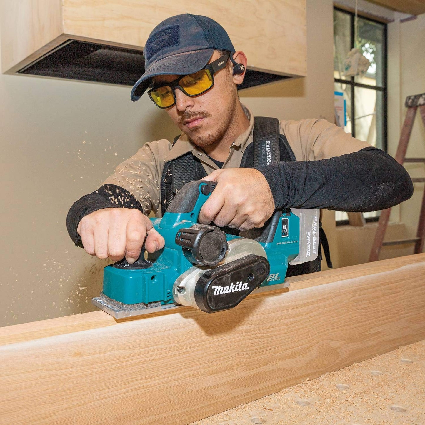 Makita XPK02Z 18V LXT® Lithium-Ion Brushless Cordless 3-1/4" Planer, AWS™ Capable, Tool Only - WoodArtSupply