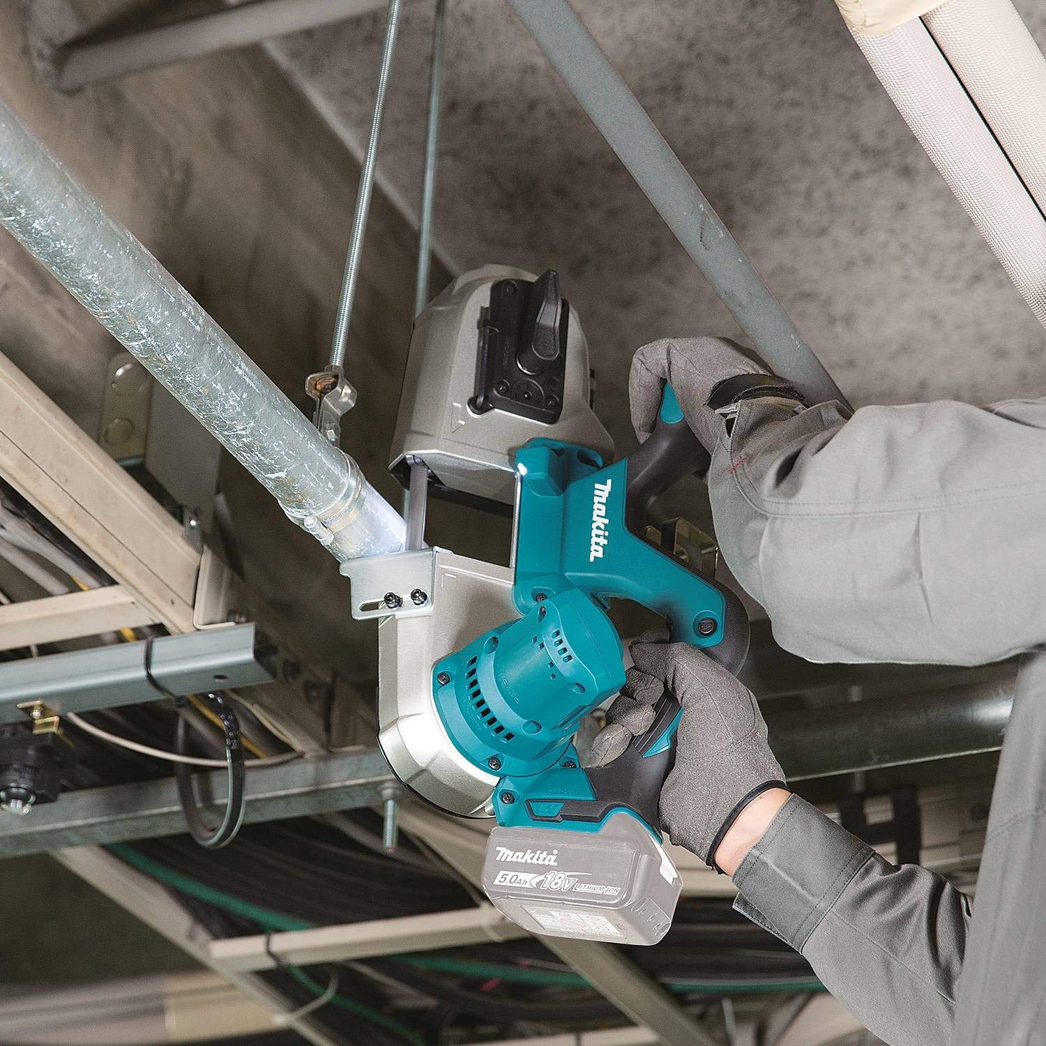 Makita XBP03Z 18V LXT Lithium-Ion Cordless Compact Band Saw, Tool Only Makita