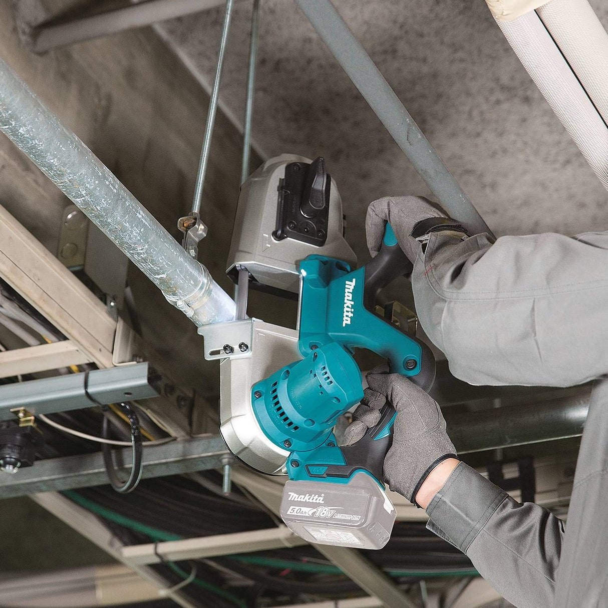 Makita XBP03Z 18V LXT Lithium-Ion Cordless Compact Band Saw, Tool Only Makita