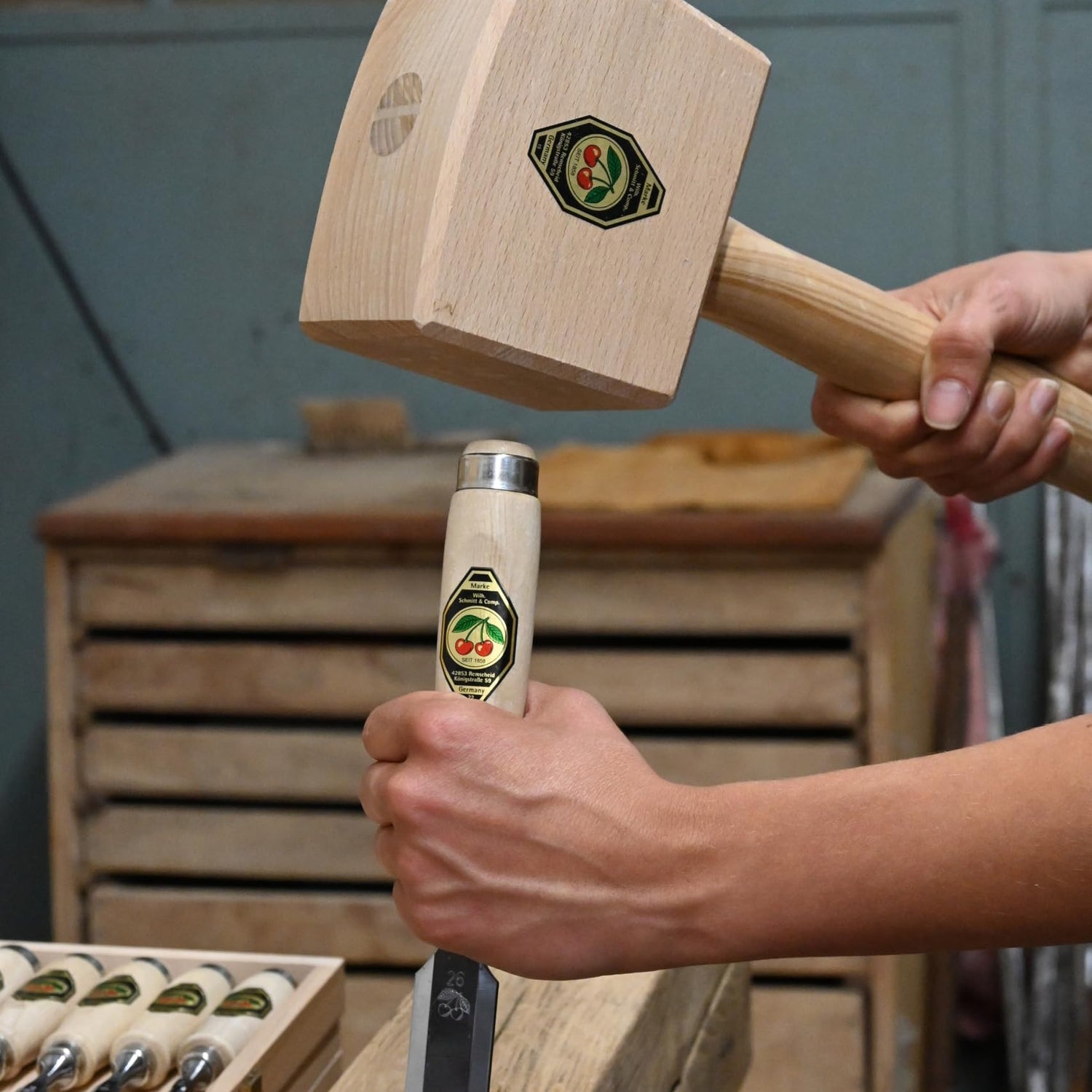 Kirschen 1101000 6-Piece Chisel Set in Wood Box Kirschen