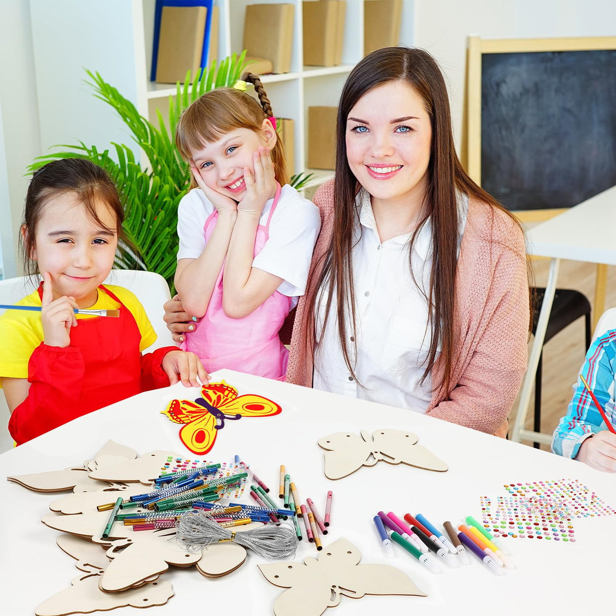 16 Pack Butterfly Wind Chime Kits Butterfly Crafts for Kids Make Your Own Butterfly Wind Chime Wooden DIY Arts and Crafts for Summer Party School gisgfim