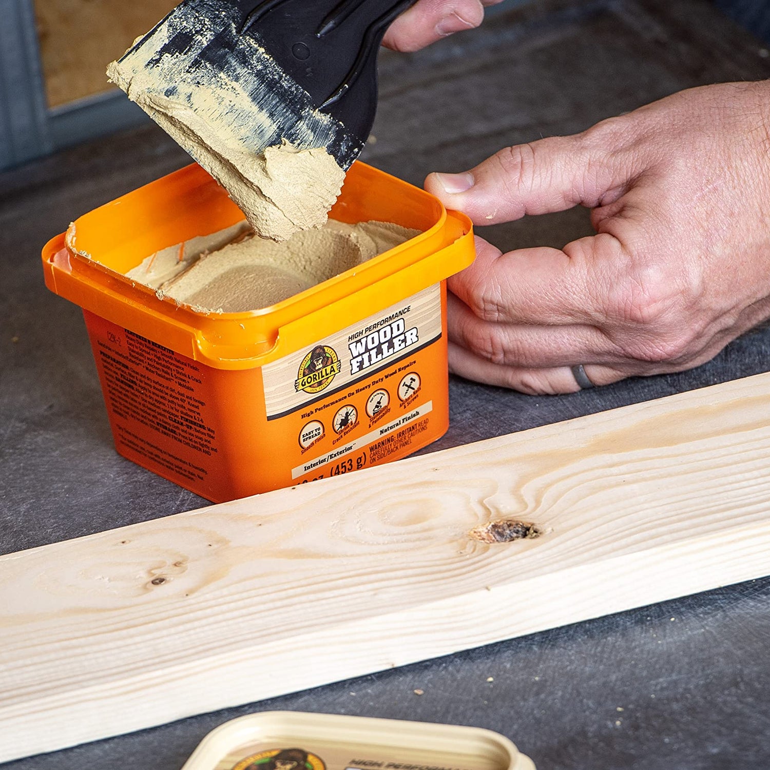 Gorilla All Purpose Wood Filler Wood Repair Kit with Putty Knife and Sanding Block Gorilla
