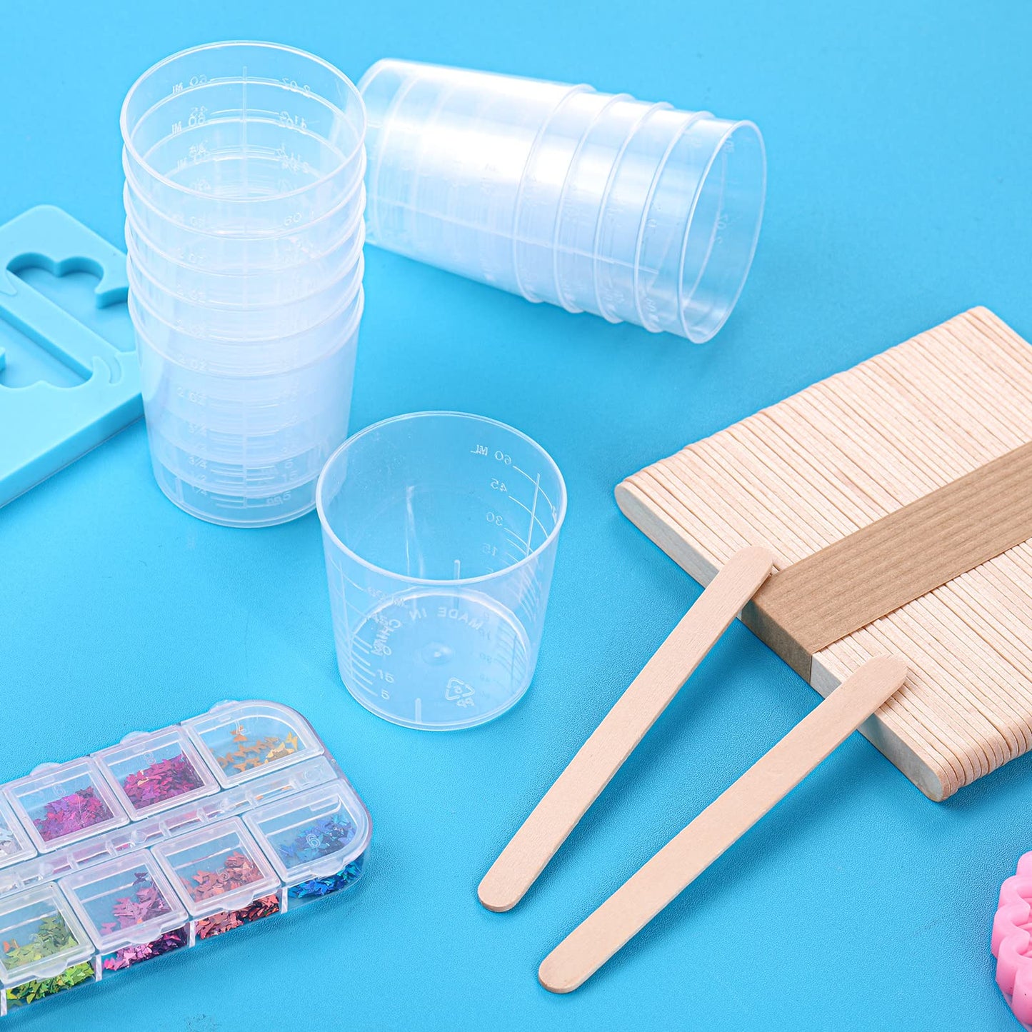 200 Pcs 2 Ounce Epoxy Mixing Cups Disposable Measuring Cups for Resin 60 ml Graduated Plastic Medicine Cups Bulk Clear Beaker Cup with 200 Mixing - WoodArtSupply