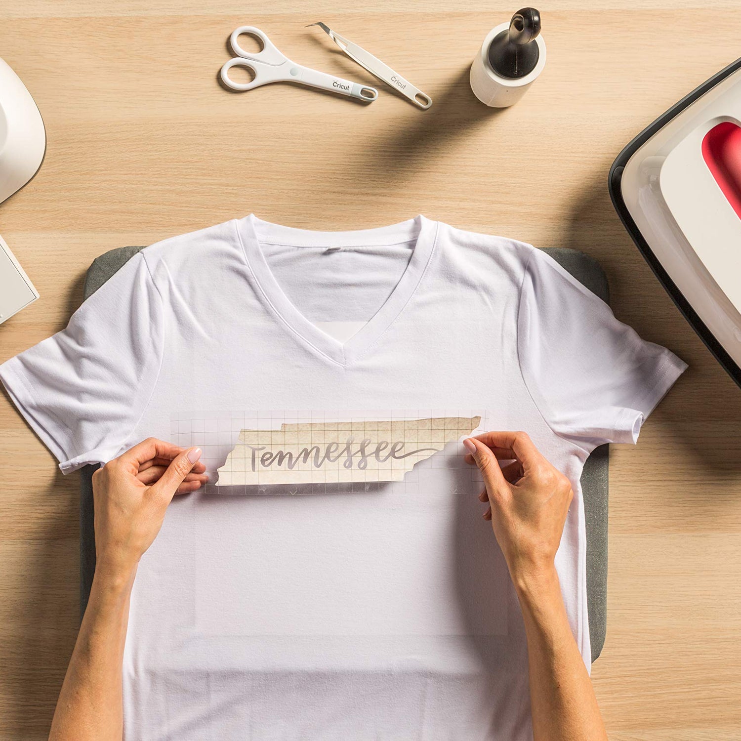 Cricut womens Women's T-shirt BLANK TSHIRT MEDIUM, White, Medium US Cricut