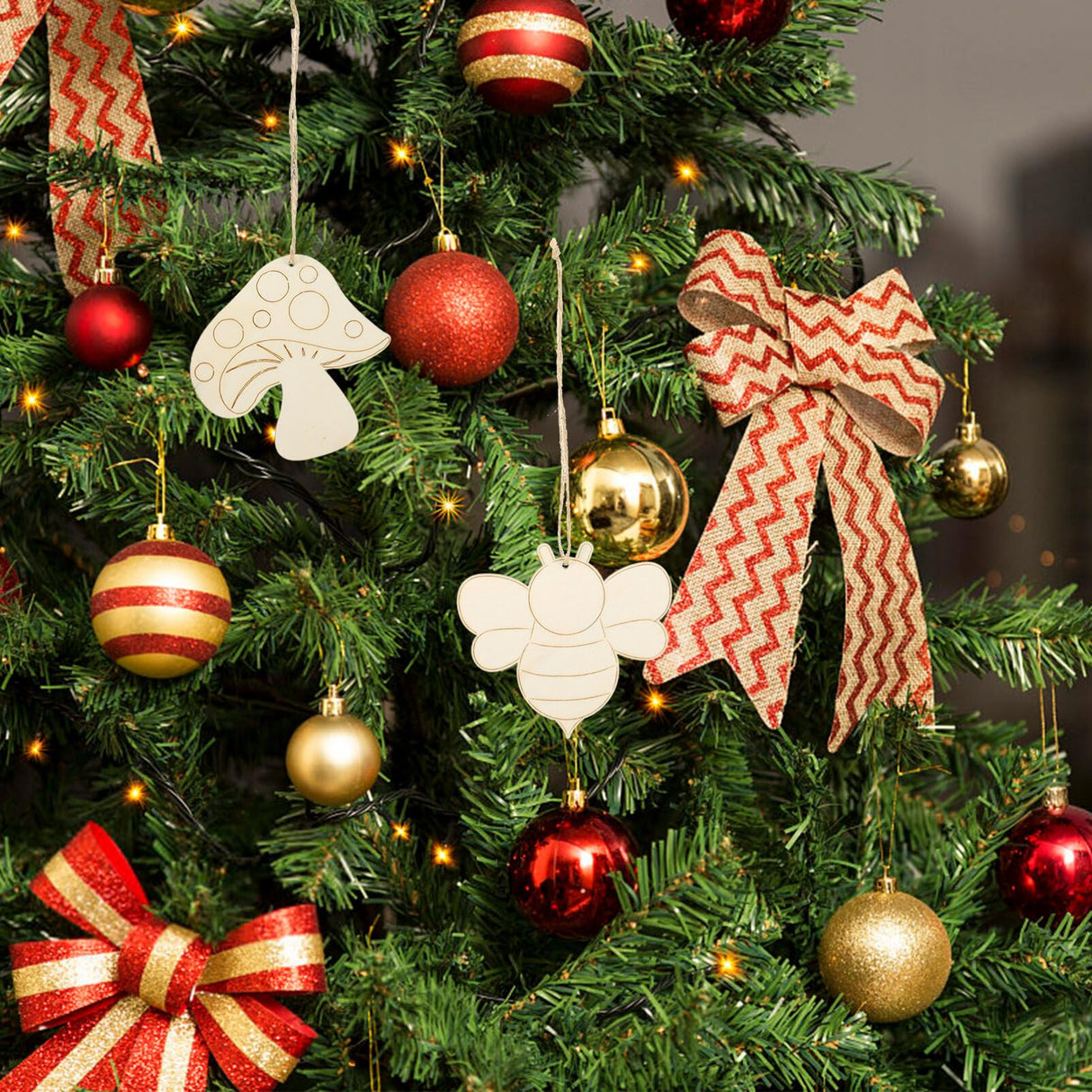 VILLCASE Unfinished Wooden Cutouts 30pcs Small Butterfly Bee Flower Shaped Wood Slices Blank Wood Animal Pieces for DIY Painting Crafts VILLCASE