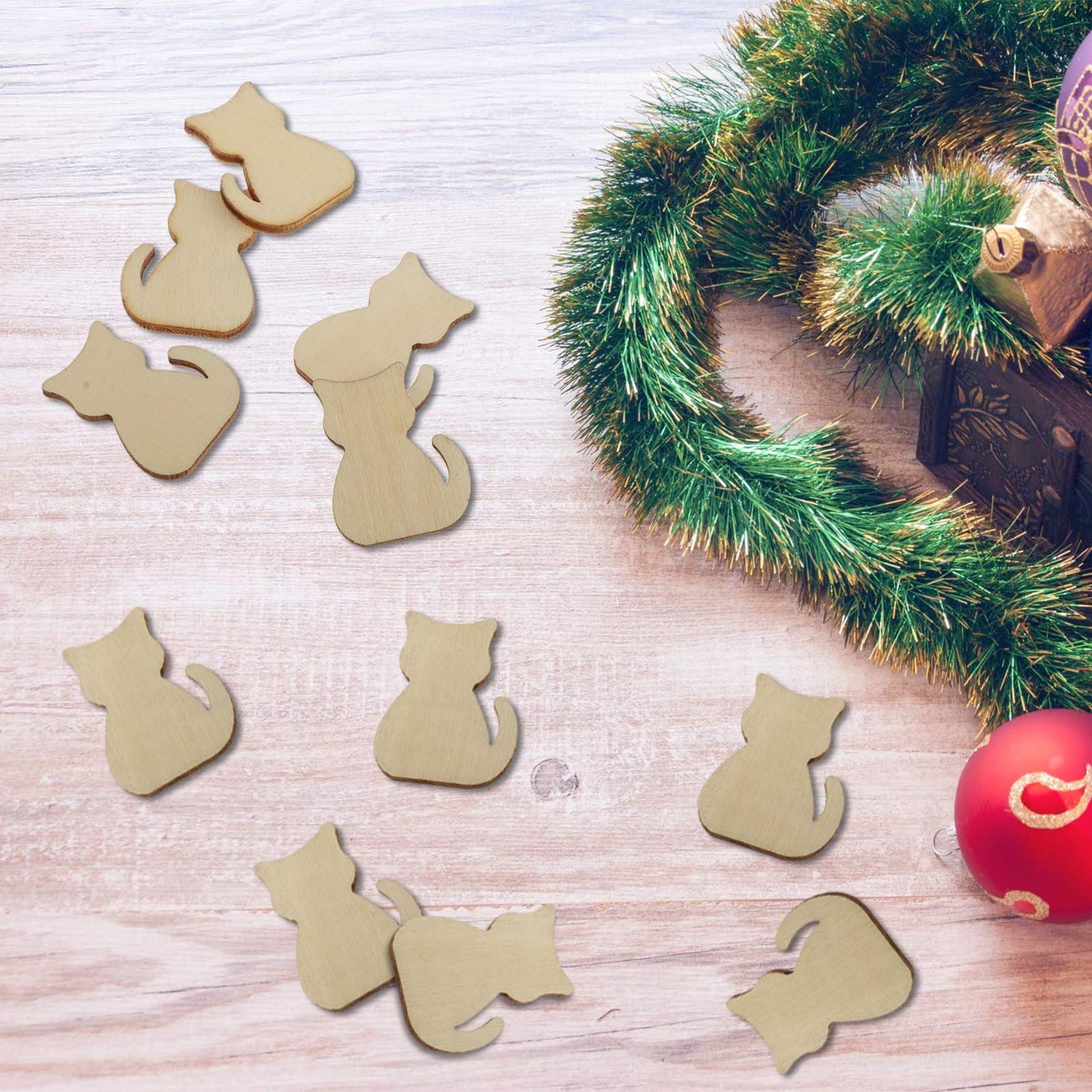 menolana 50pcs Unfinished Cat Cutout Wooden Slices Tags 3 X 2.2 X 0.2 Cm menolana