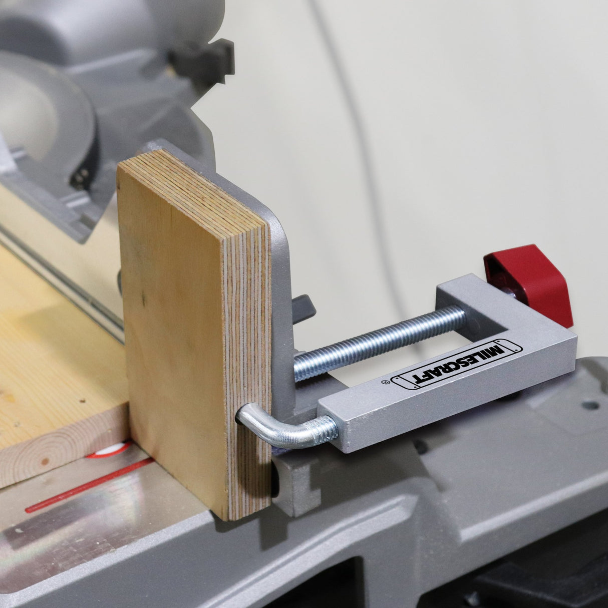 Milescraft 7209 Universal Fence Clamp 4-Pack - For Mitre Saws, Router Tables, Table Saws- Clamping Squares - 3/8" Rod - Rigid Aluminum Body - Milescraft