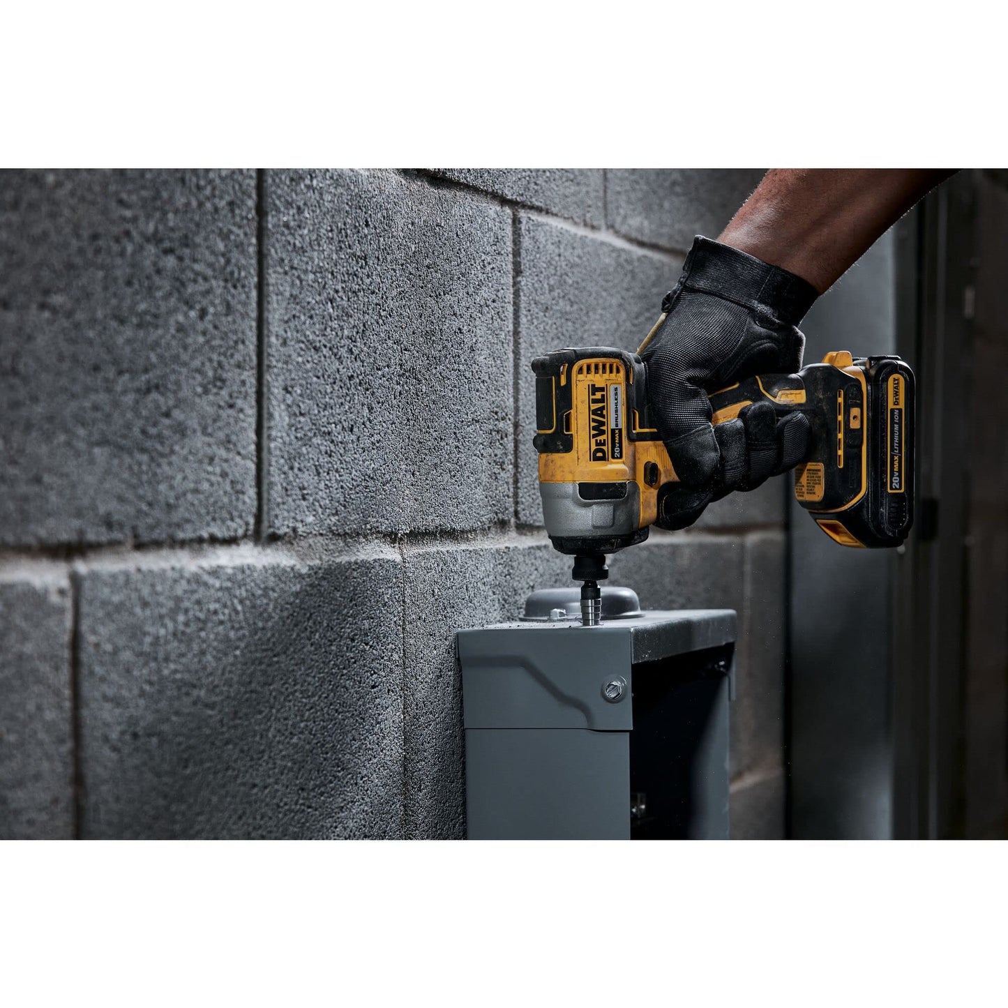 DEWALT 20V MAX Cordless Impact Driver Kit, Brushless, 1/4" Hex Chuck, 2 Batteries and Charger (DCF787C2) - WoodArtSupply