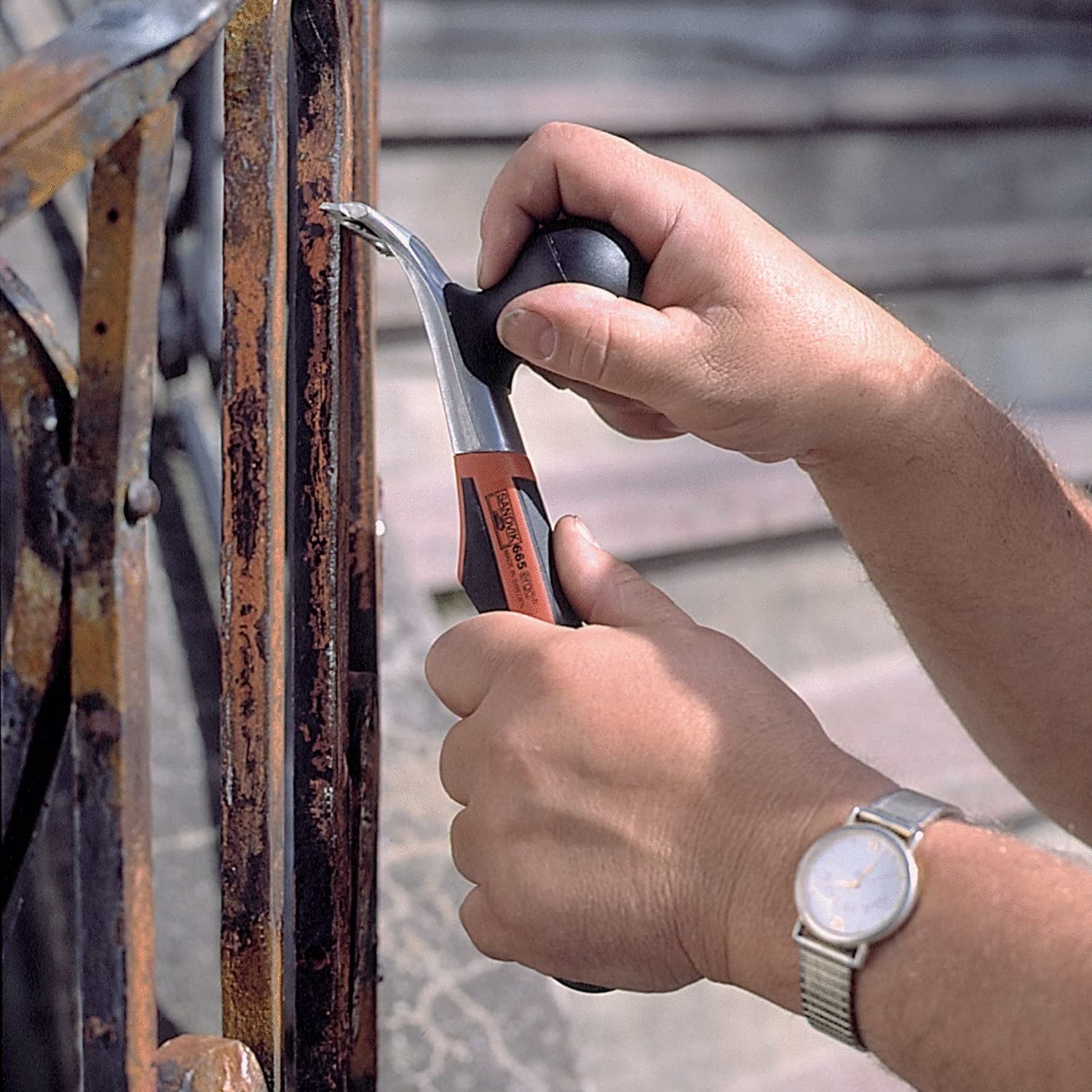 Bahco 665 Premium Ergonomic Carbide Scraper, 2-1/2" Bahco