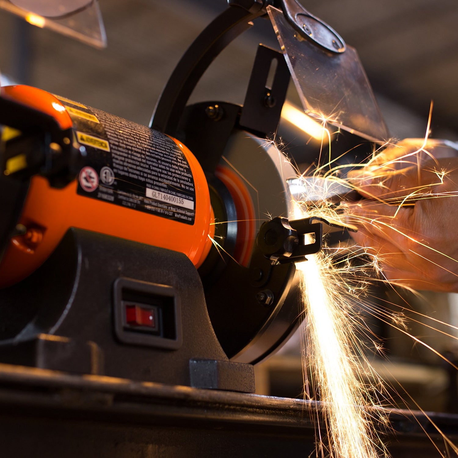 WEN BG4276 2.1-Amp 6-Inch Single Speed Bench Grinder with Flexible Work Light, Black,orange WEN