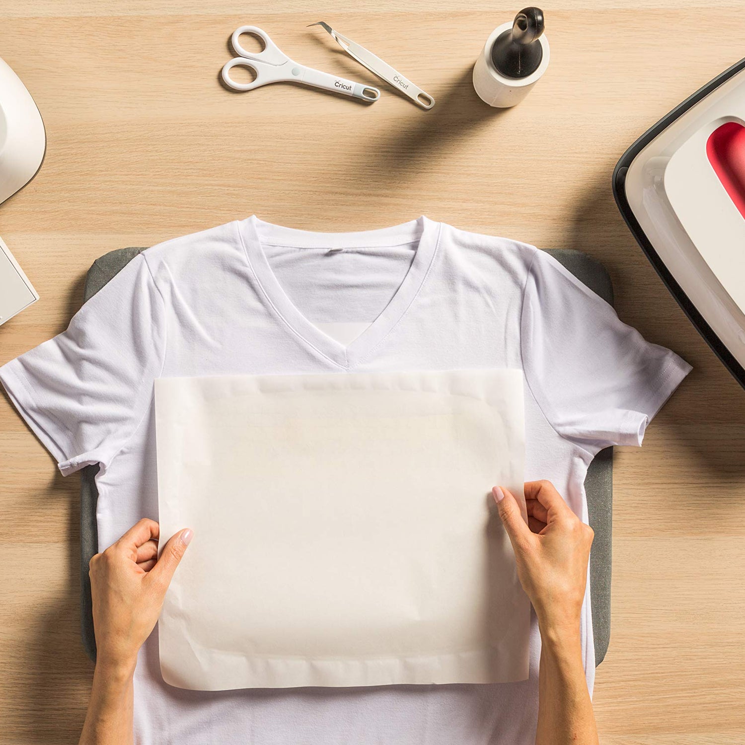 Cricut womens Women's T-shirt BLANK TSHIRT MEDIUM, White, Medium US Cricut